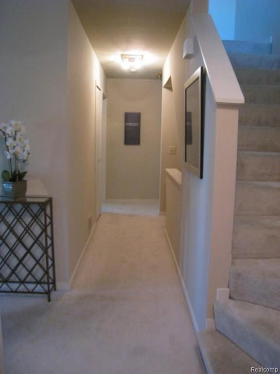 662 Camden Court Rochester Hills, MI 48307 - Photo 5 of 23