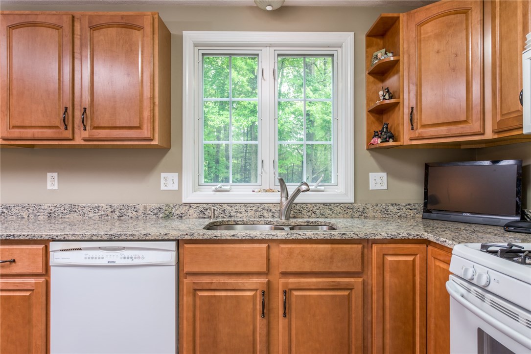 25 Rolling Meadows Road Burrillville, RI 02859 - Photo 6 of 25