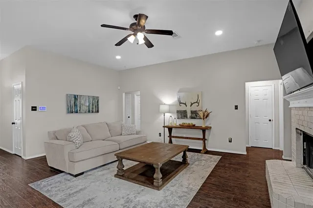 a picture of floor plan