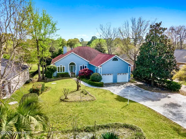 $599,000 | 178 Edgewater Circle, Sunset Beach, NC 28468