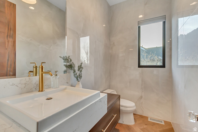 1468 Trail Crest Court Draper, UT 84020 - Photo 16 of 65