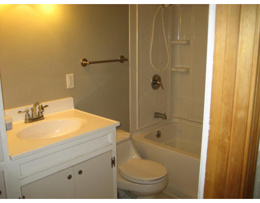 56 Julia Road Weymouth, MA 02191 - Photo 17 of 30 Gallery Image 17