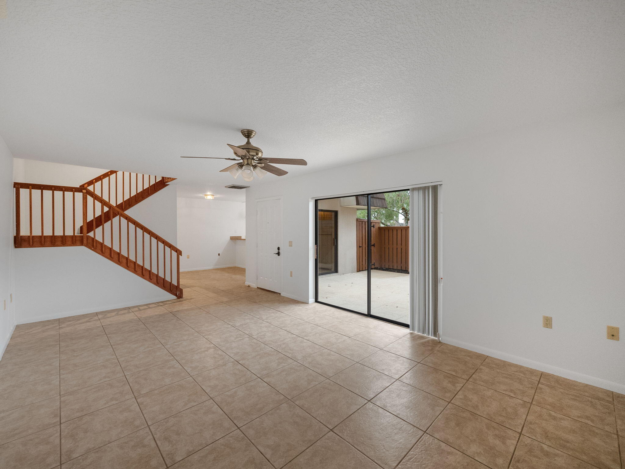 2005 20th Court Jupiter, FL 33477 - Photo 7 of 25 5-web-or-mls-004