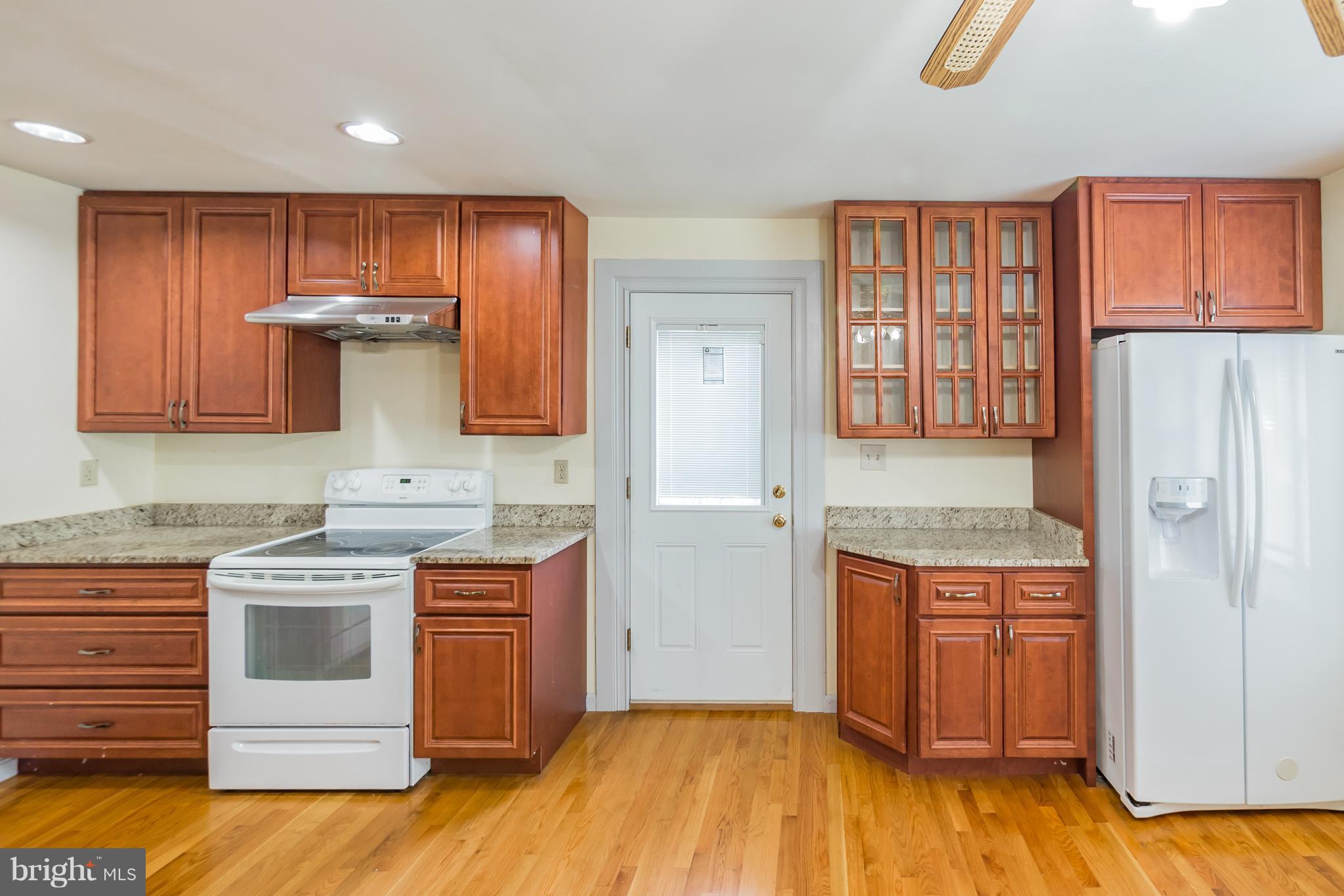 11519 Taber Street Silver Spring, MD 20902 - Photo 5 of 28 Kitchen