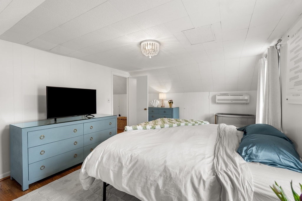 2 Girdler Road Marblehead, MA 01945 - Photo 17 of 25