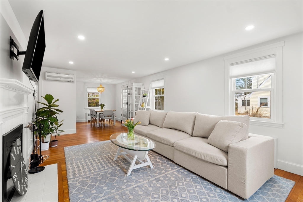 2 Girdler Road Marblehead, MA 01945 - Photo 2 of 25