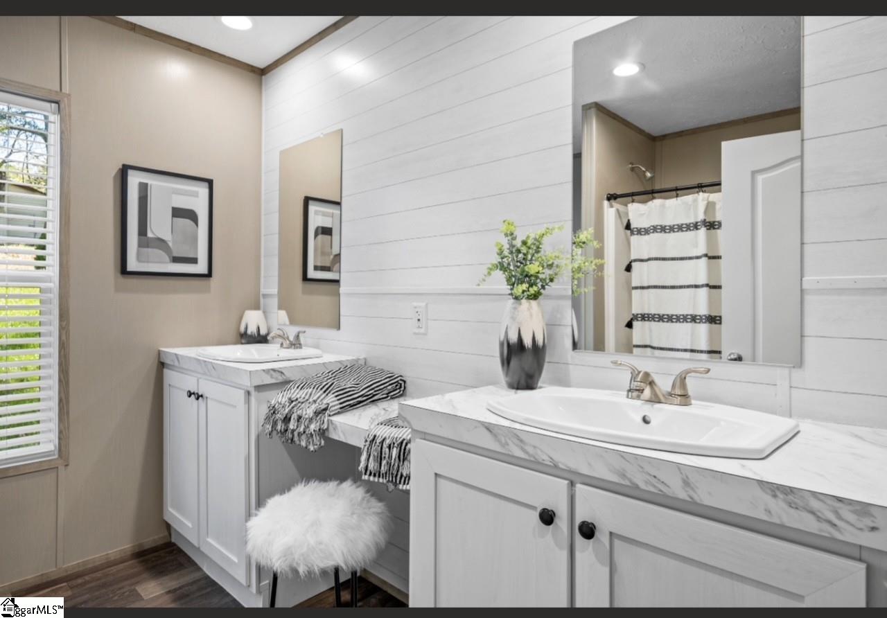 2578 John Dodd Road Wellford, SC 29385 - Photo 13 of 25