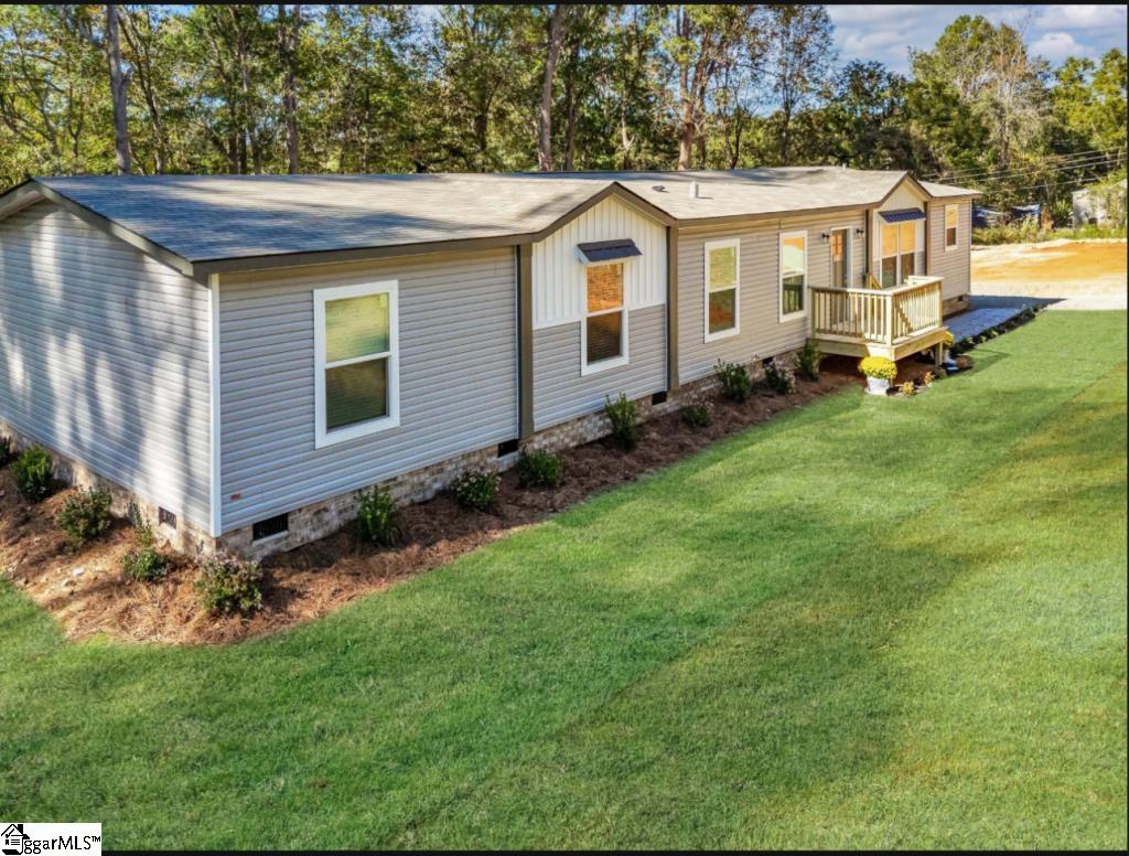 2578 John Dodd Road Wellford, SC 29385 - Photo 2 of 25