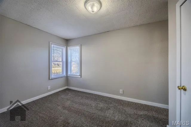 $74,900 | 3 Hickory Lane, Lebanon, MO 65536