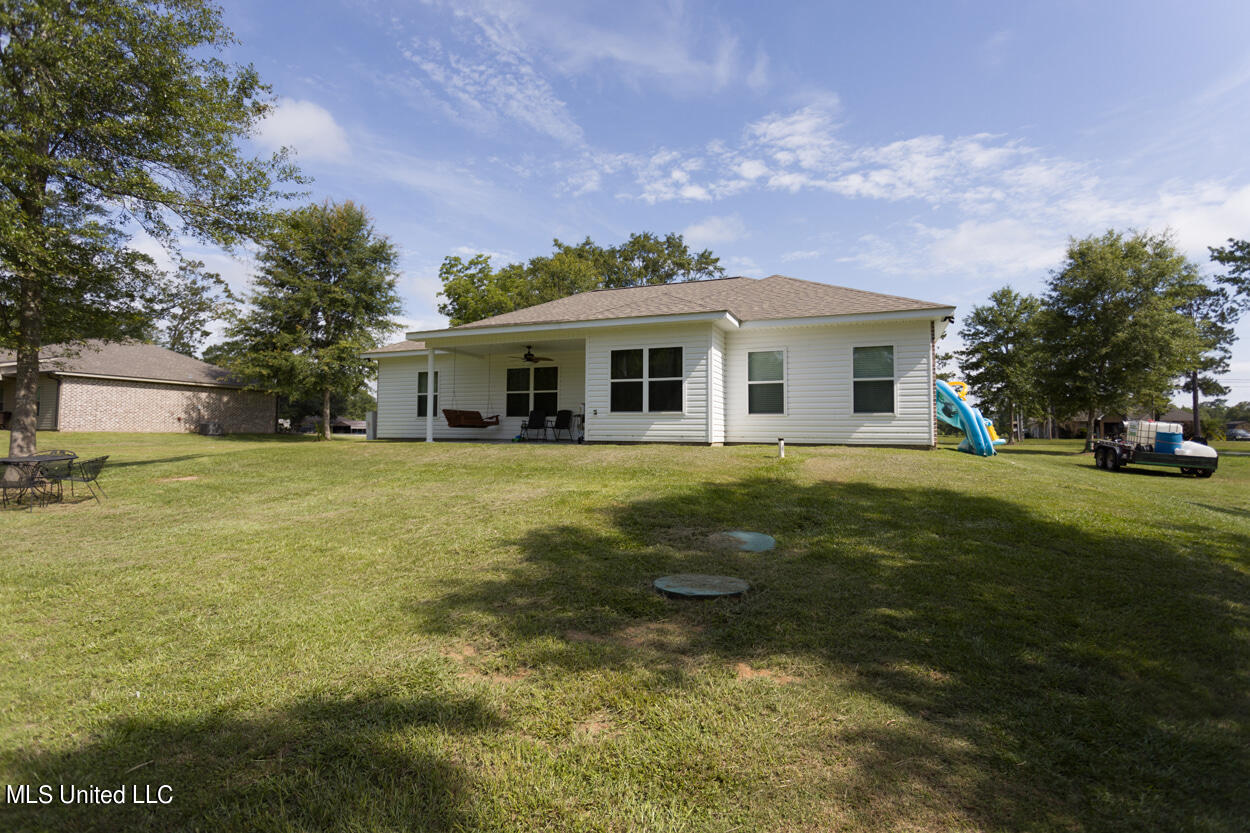 368 Anchor Lake Road Carriere, MS 39426 - Photo 17 of 21 4S8A5271