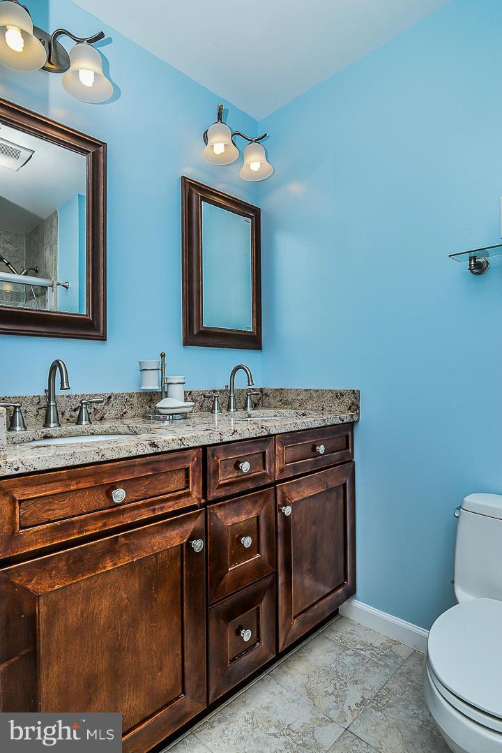 5200 Ruffner Woods Court Burke, VA 22015 - Photo 22 of 30 Bath