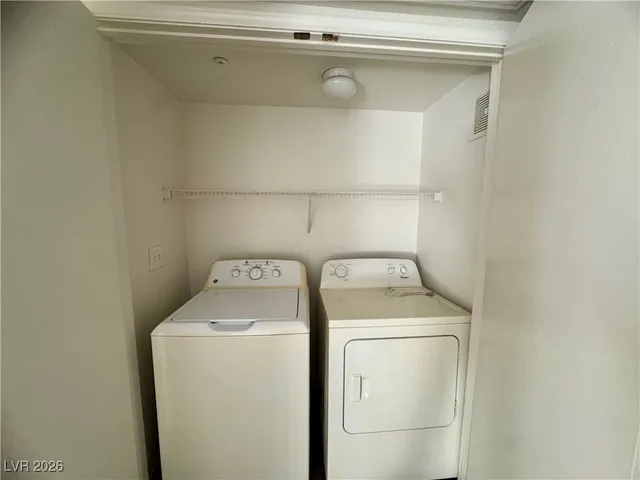 $1,300 | 555 East Silverado Ranch Boulevard, Unit 1015, Las Vegas, NV 89183