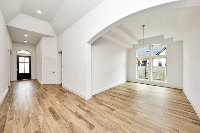 $3,500 | 2719 Country Lane, Katy, TX 77493