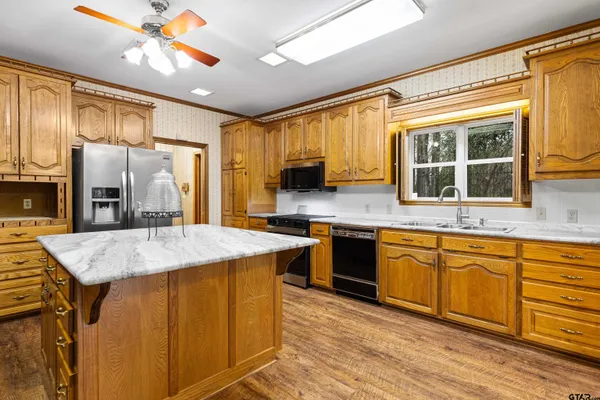 $439,000 | 450 Johnson Street, Tatum, TX 75691