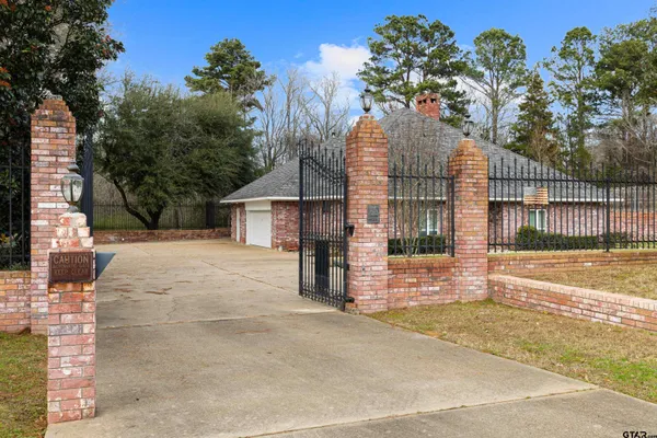 $439,000 | 450 Johnson Street, Tatum, TX 75691