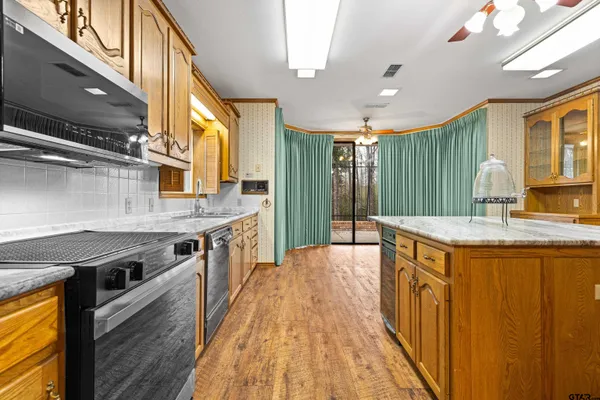 $439,000 | 450 Johnson Street, Tatum, TX 75691