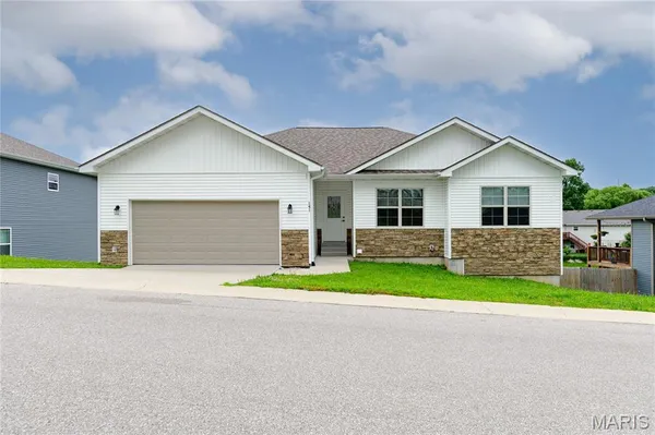 $355,000 | 141 Mary Catherine Street, Waynesville, MO 65583