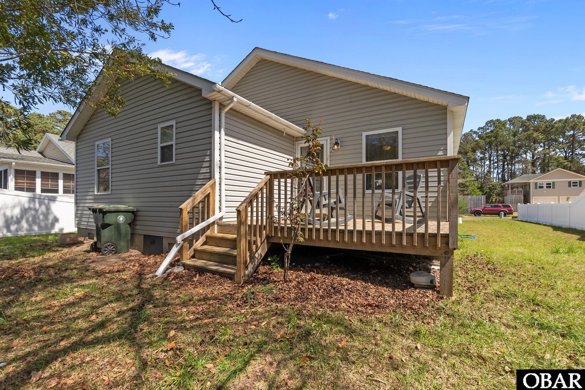 718 George Howe Street Manteo, NC 27954 - Photo 1 of 28
