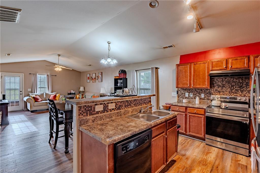 785 Runningbrook Lane Rural Hall, NC 27045 - Photo 5 of 27