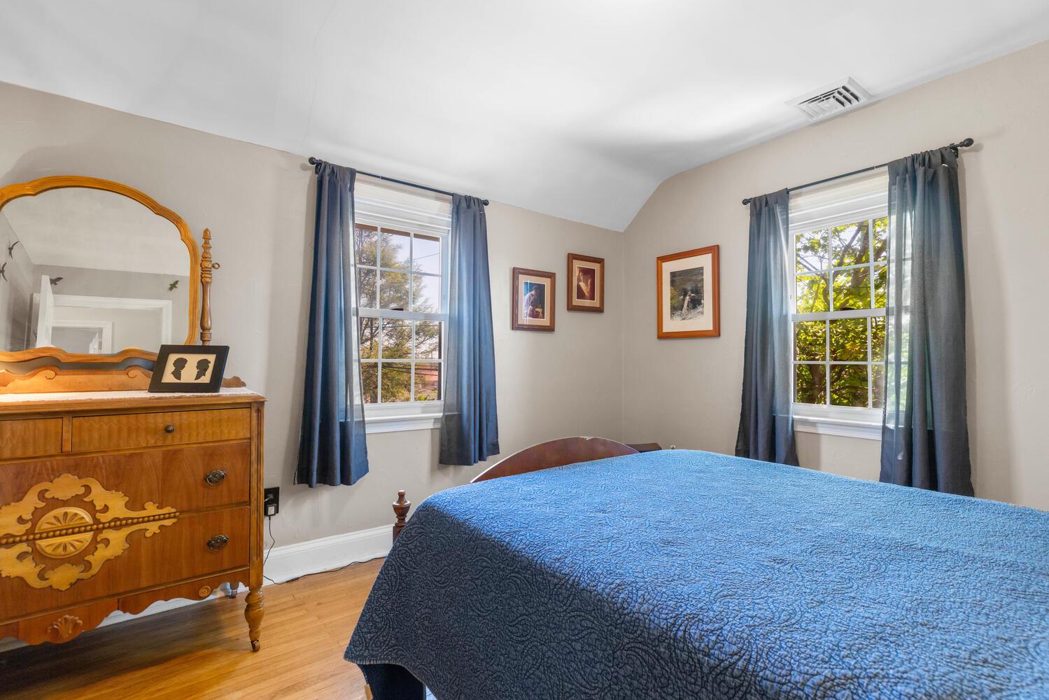 315 Edgemore Road Secane, PA 19018 - Photo 24 of 35 Bedroom 4, second floor.