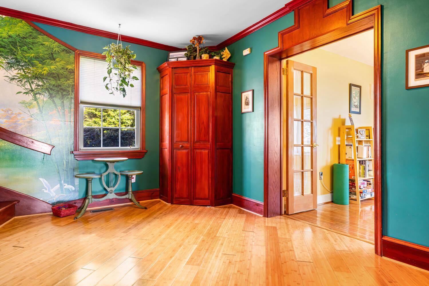 315 Edgemore Road Secane, PA 19018 - Photo 8 of 35 Custom woodwork and details.