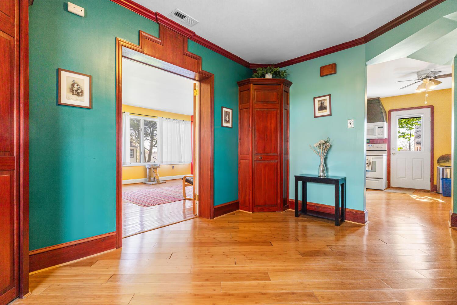 315 Edgemore Road Secane, PA 19018 - Photo 9 of 35 Custom woodwork and details.