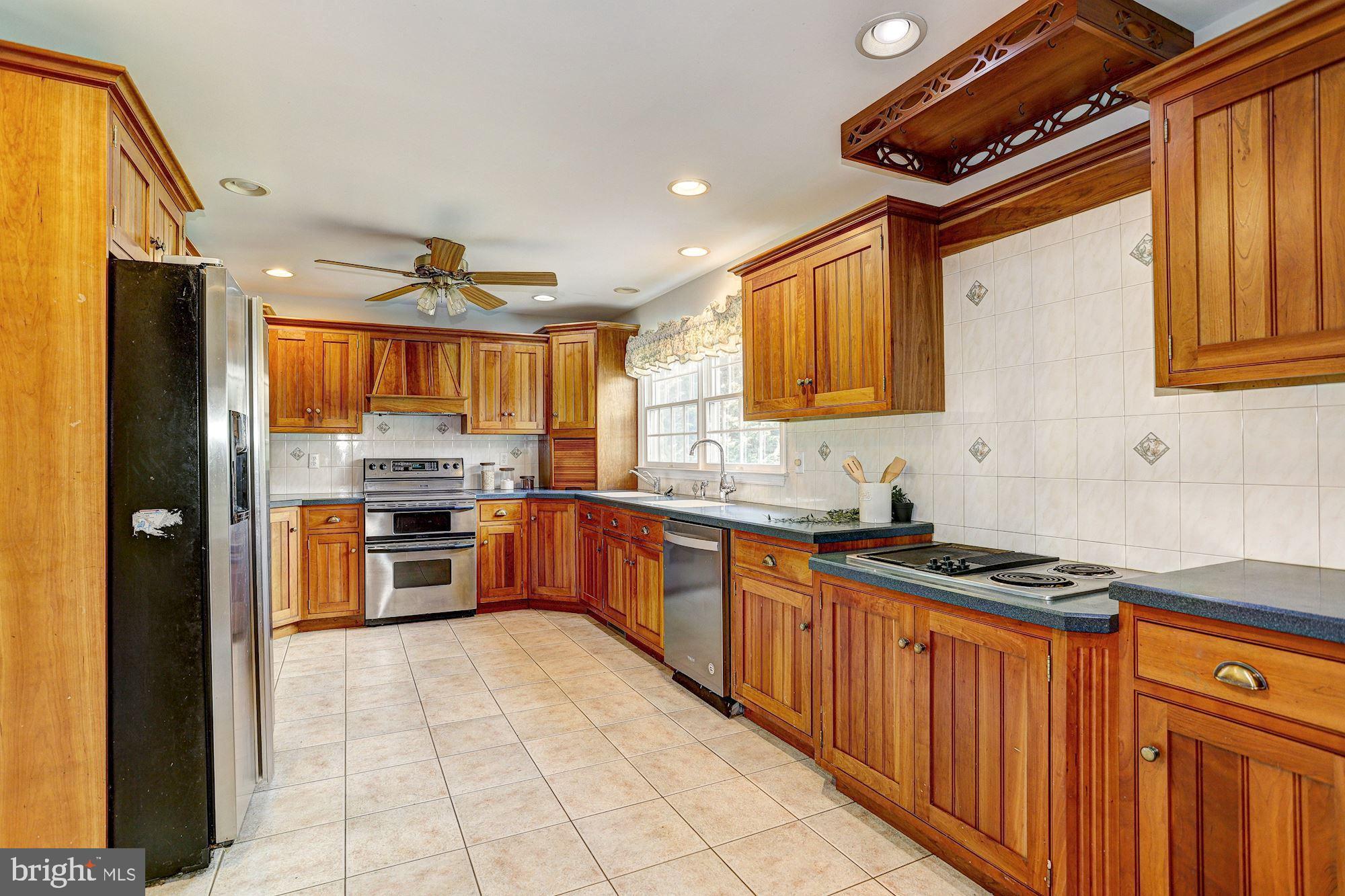 3349 Ady Road Street, MD 21154 - Photo 18 of 42 Eat-in Kitchen
