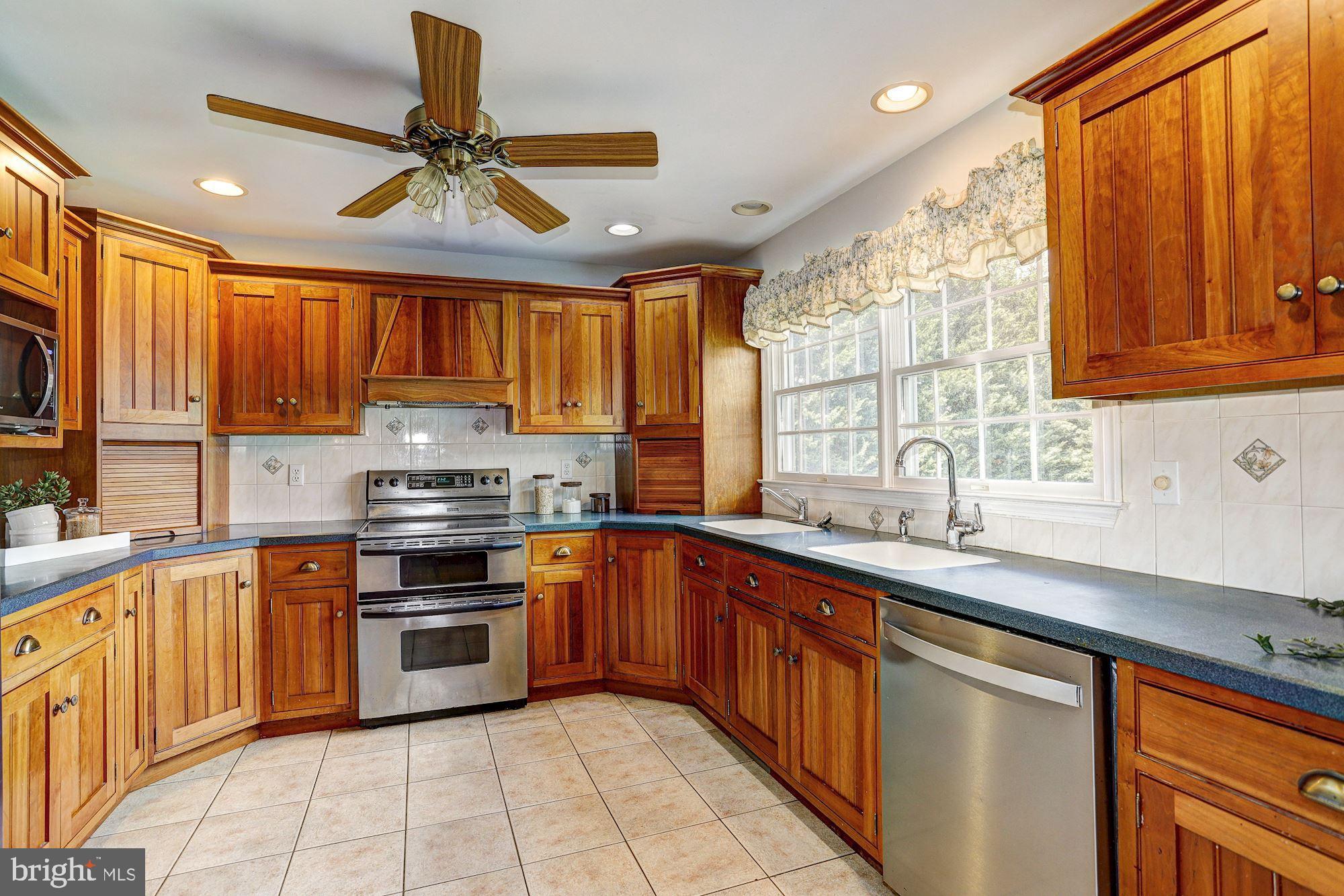 3349 Ady Road Street, MD 21154 - Photo 19 of 42 Eat-in Kitchen