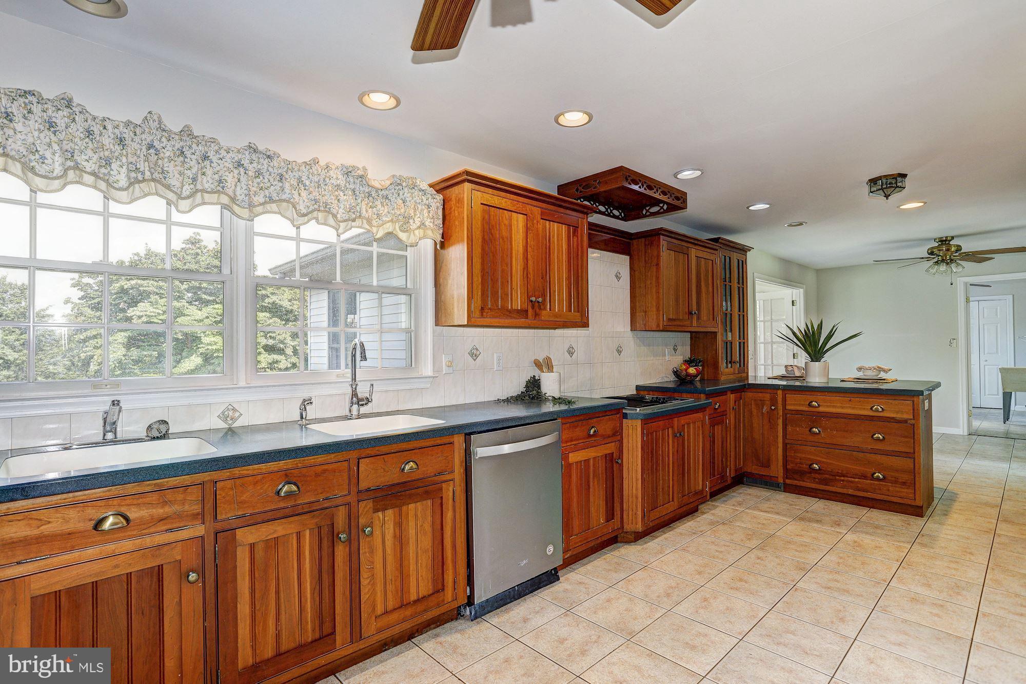 3349 Ady Road Street, MD 21154 - Photo 20 of 42 Eat-in Kitchen