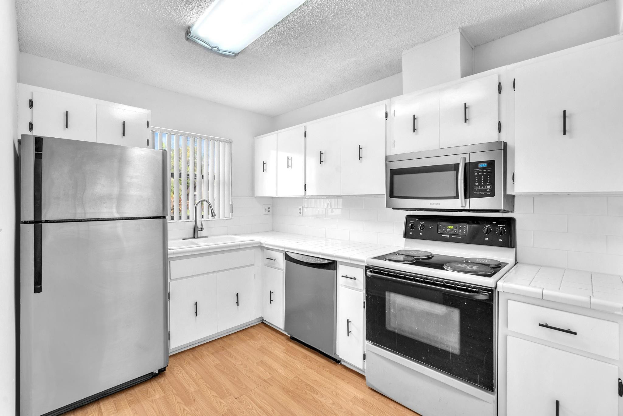 667 Banks Road, Unit 667 Margate, FL 33063 - Photo 7 of 29 Photo 7