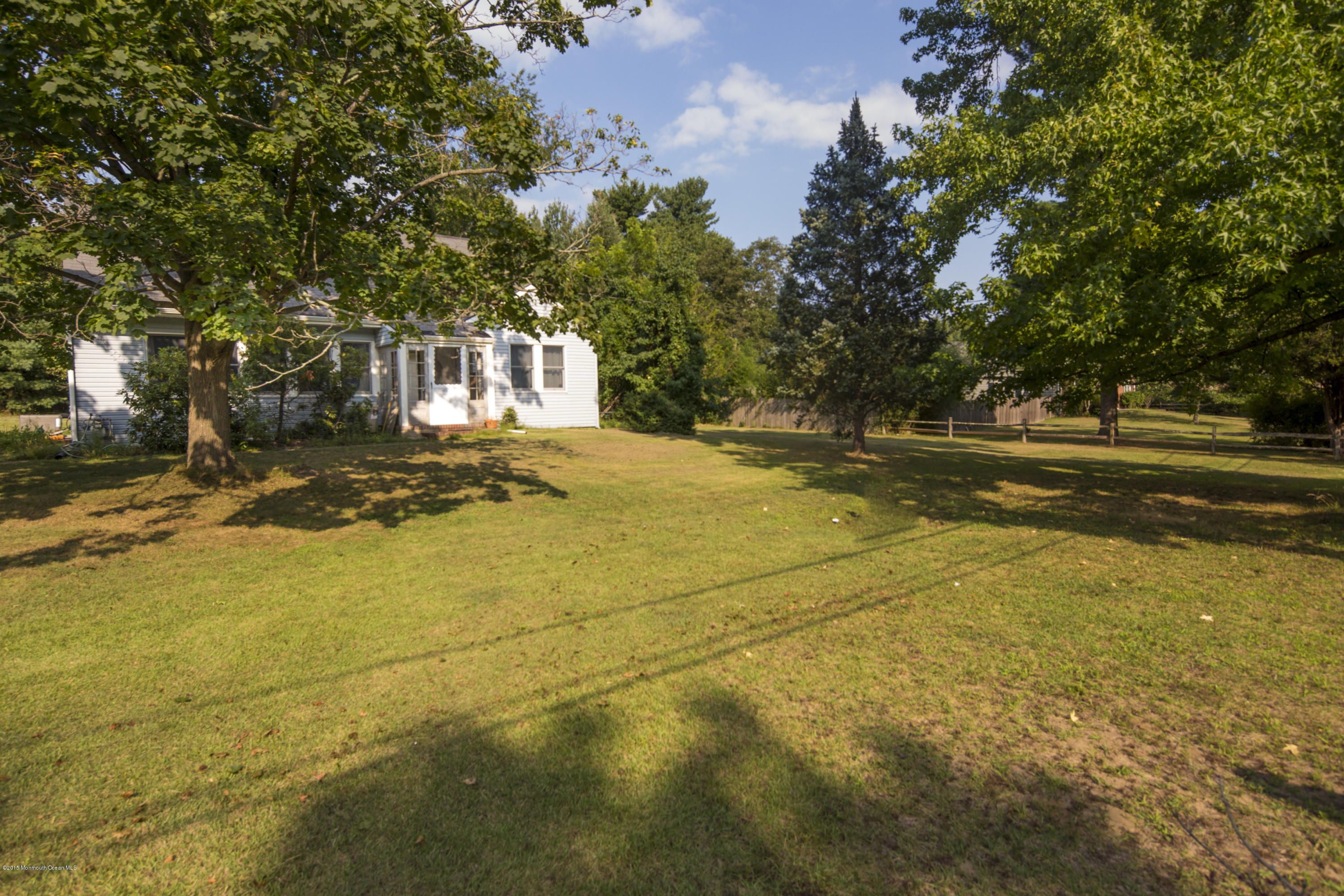 05_Front Yard
