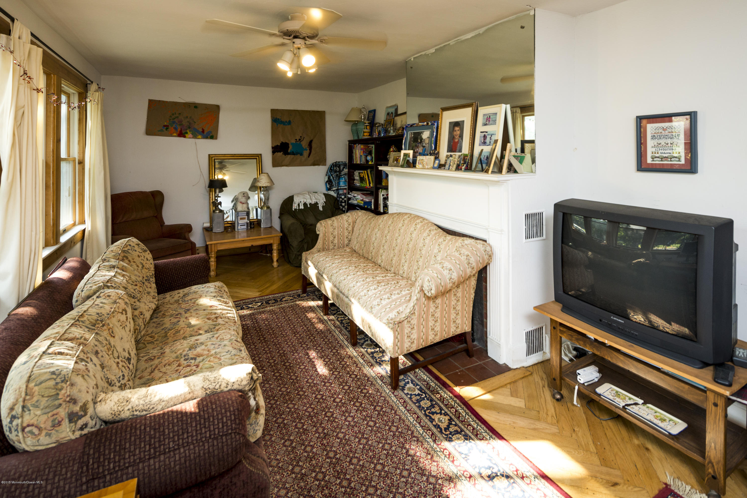 06_Living Room