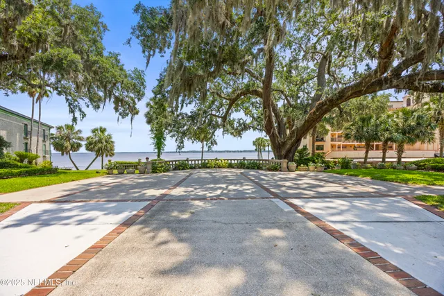 $475,000 | 2199 Astor Street, Unit 104, Orange Park, FL 32073