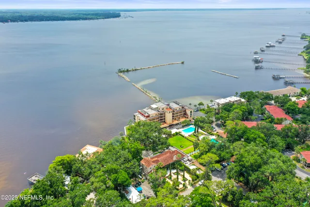 $475,000 | 2199 Astor Street, Unit 104, Orange Park, FL 32073