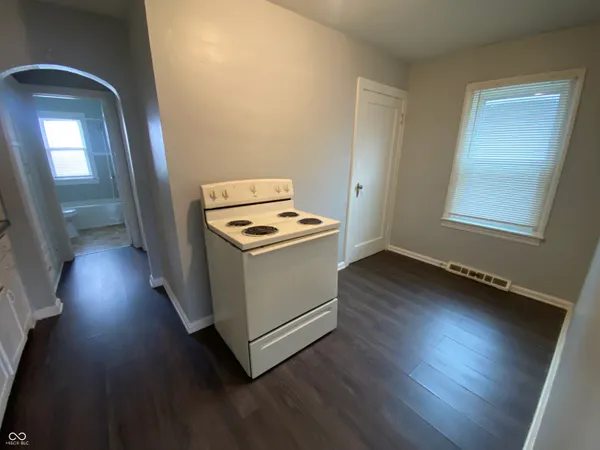 $800 | 1308 North Chester Avenue, Indianapolis, IN 46201