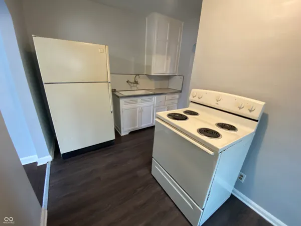 $800 | 1308 North Chester Avenue, Indianapolis, IN 46201