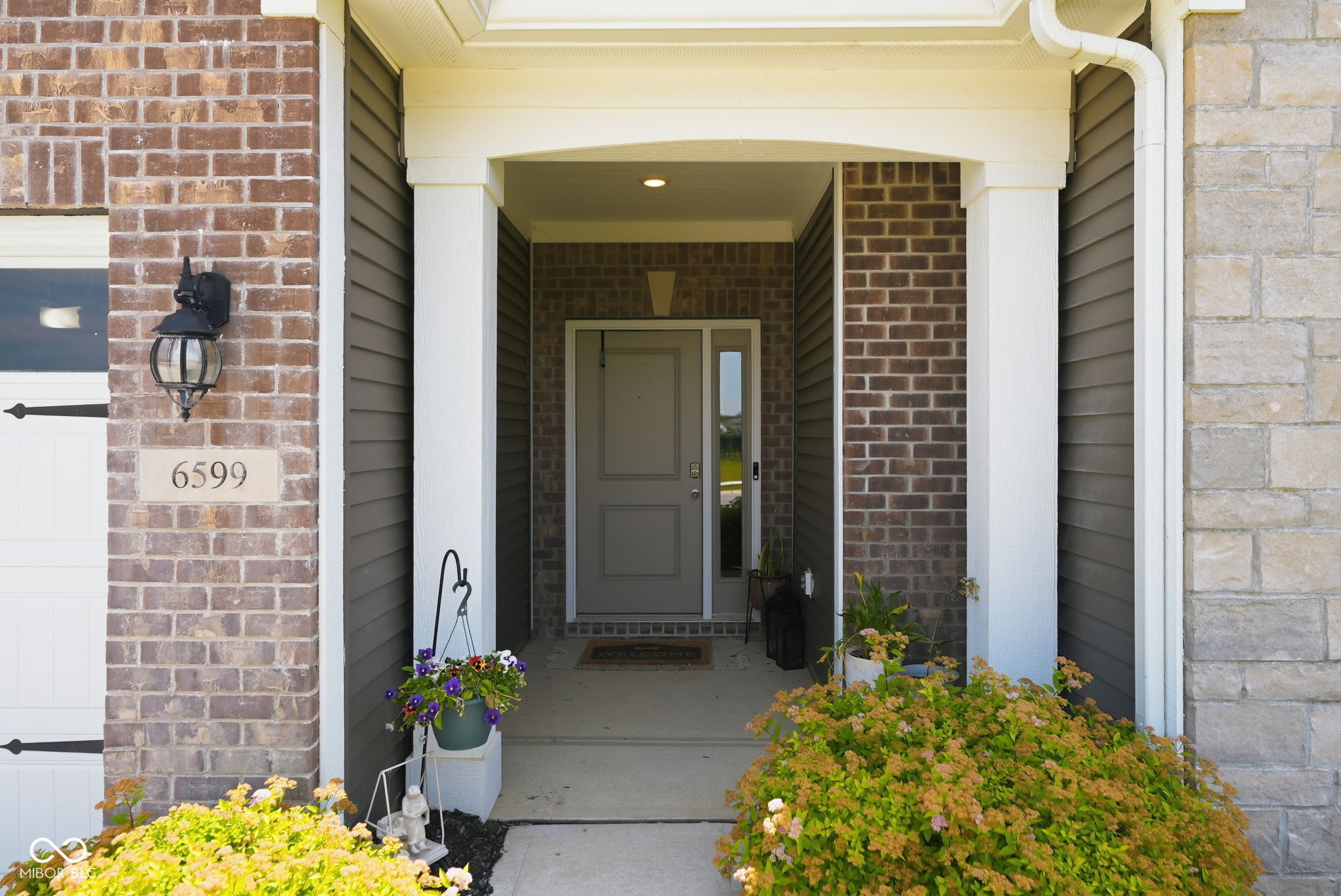 6599 Dunkirk Drive McCordsville, IN 46055 - Photo 4 of 47