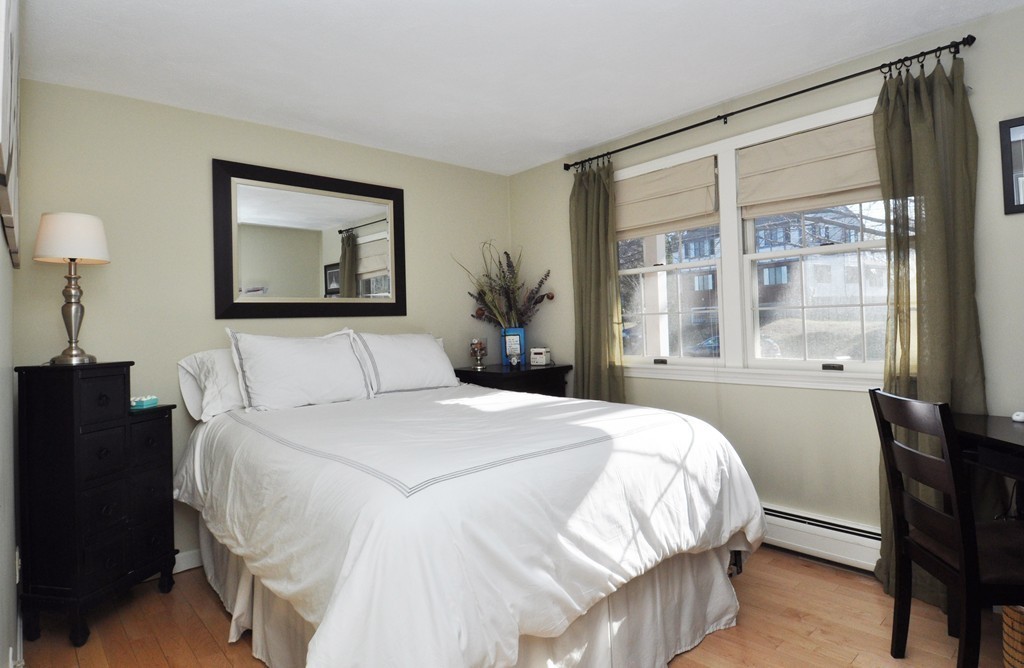 15 Mansion Road Wakefield, MA 01880 - Photo 12 of 20 Gallery Image 12