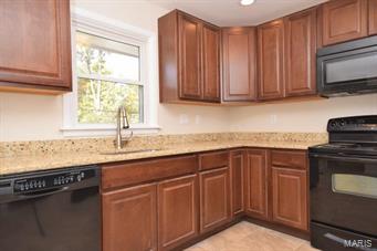 109 Maple Lane Ballwin, MO 63011 - Photo 2 of 15 Gallery Image 2