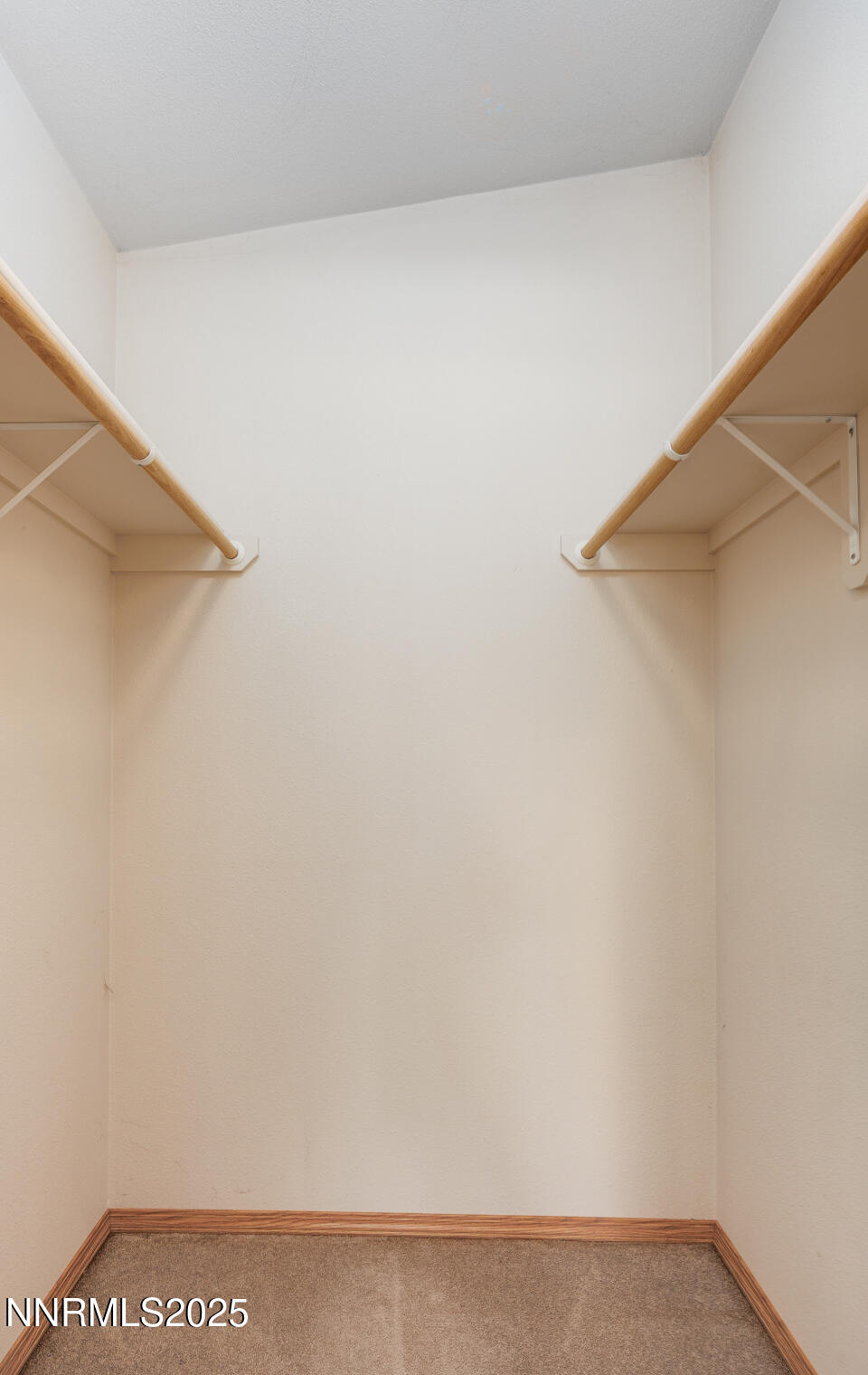 1480 River View Drive Fallon, NV 89406 - Photo 14 of 32 a view of closet