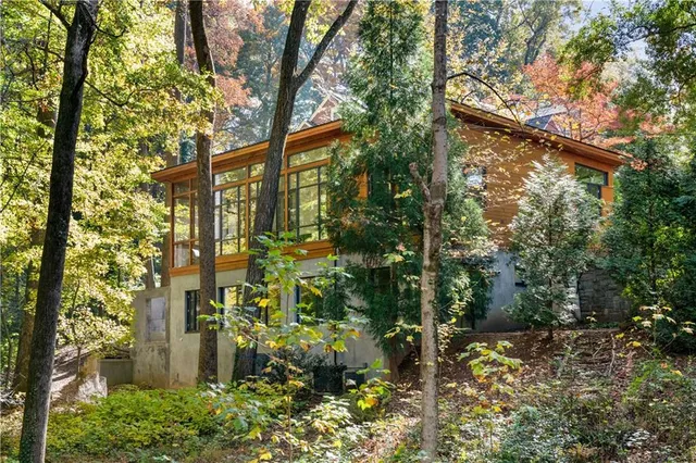 $9,500 | 515 Claire Drive Northeast, Atlanta, GA 30307