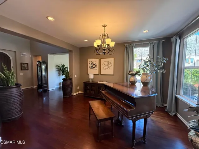 $6,500 | 60 Via El Toro, Thousand Oaks, CA 91320