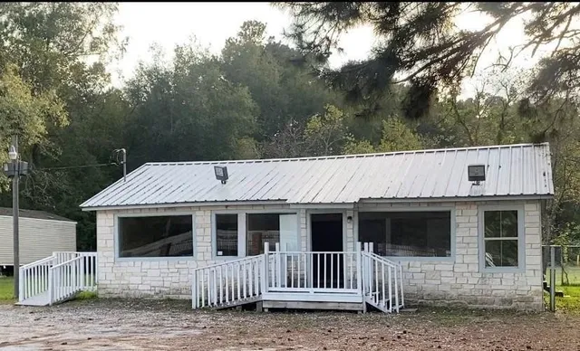 $1,700 | 18066 Farm To Market 1485, New Caney, TX 77357