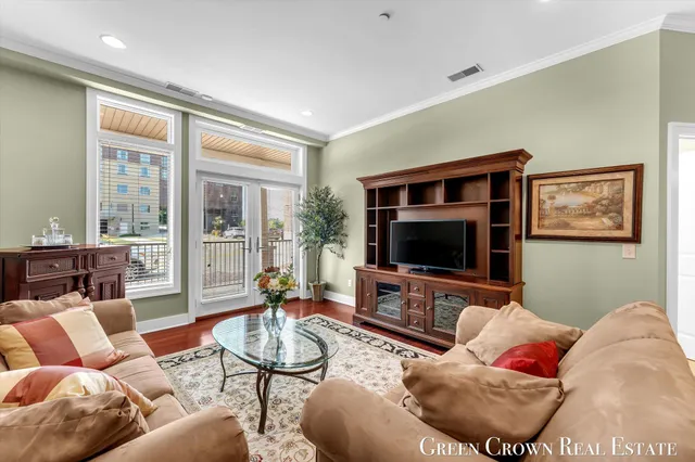 $349,000 | 430 Union Avenue Northeast, Unit 101, Grand Rapids, MI 49503