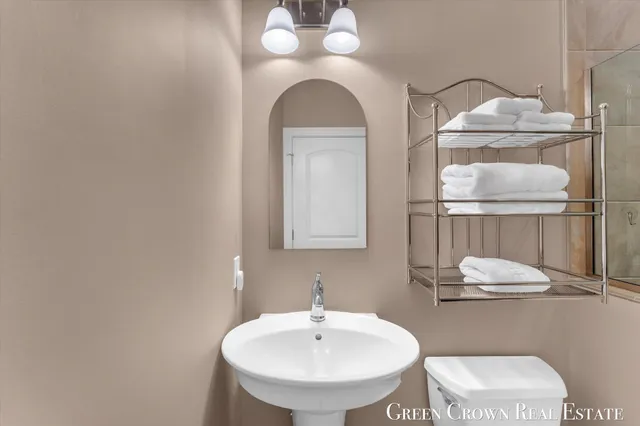 $349,000 | 430 Union Avenue Northeast, Unit 101, Grand Rapids, MI 49503