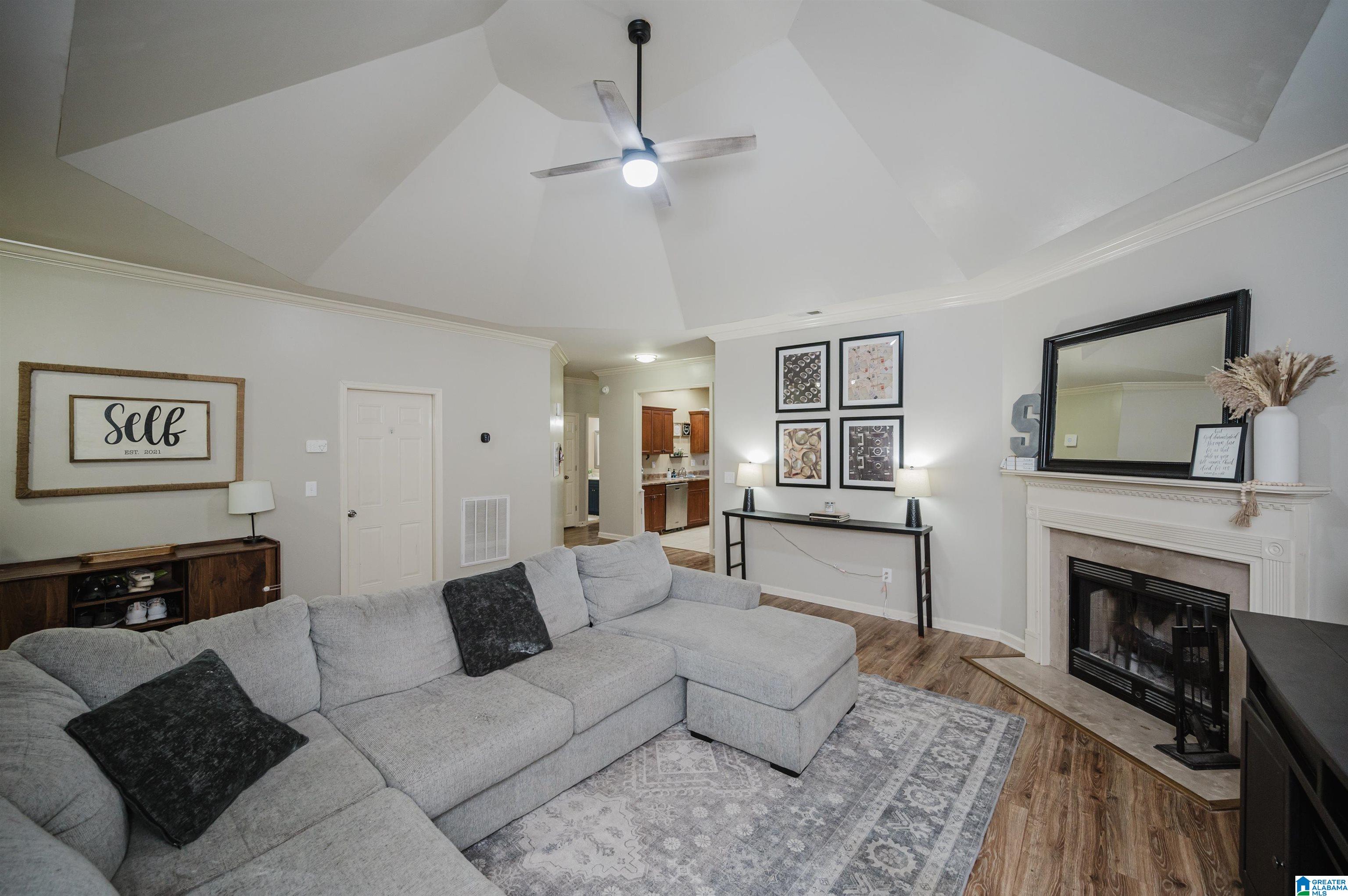1008 Valhalla Way Calera, AL 35040 - Photo 5 of 33