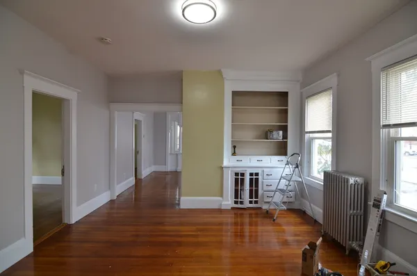 $2,000 | 114 Rockdale Avenue, New Bedford, MA 02740