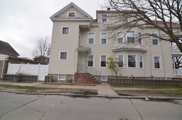 $2,000 | 114 Rockdale Avenue, New Bedford, MA 02740