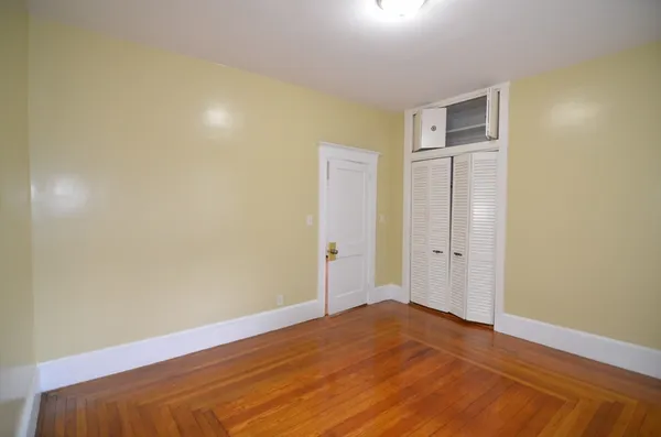 $2,000 | 114 Rockdale Avenue, New Bedford, MA 02740