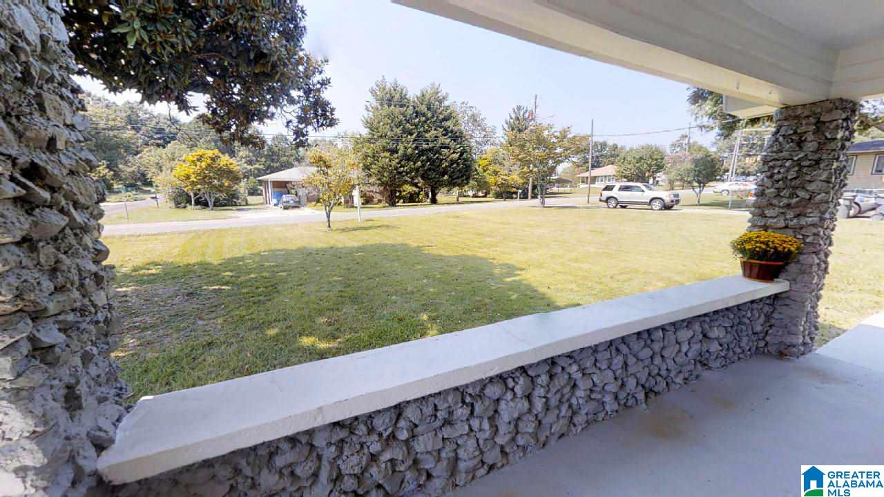 633 Pineywood Road Gardendale, AL 35071 - Photo 10 of 33